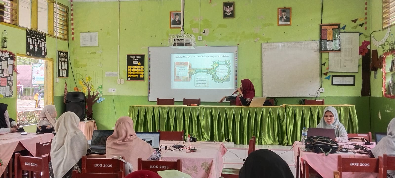 Berbasis Karakter “Anak Indonesia Hebat”, Majelis Guru MTsN 3 Kota Padang Garap Modul Kokurikuler TP 2026/2027!