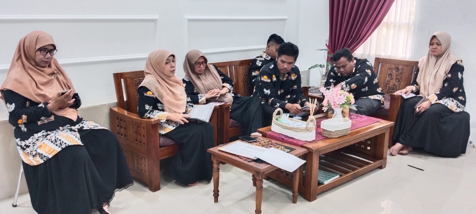 Tingkatkan Layanan “CERIA”, Tenaga Kependidikan MTsN 3 Kota Padang Mantapkan Tupoksi