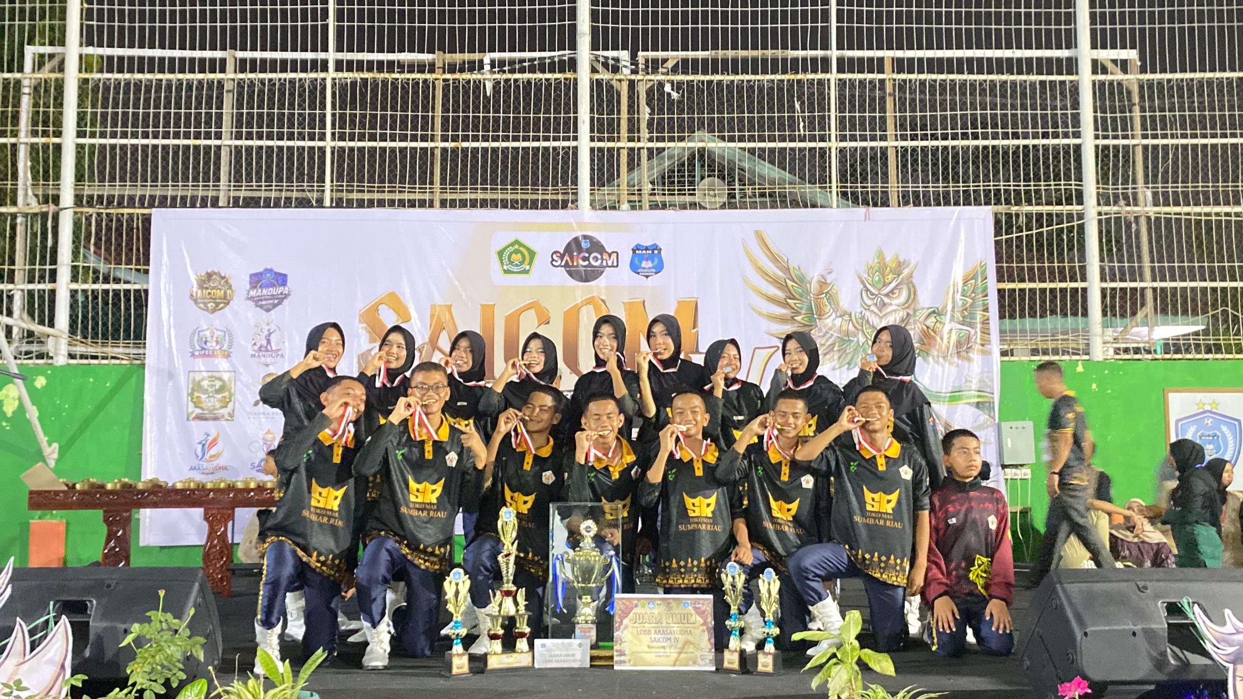 Tim PASKIBRA MTsN 3 Kota Padang Raih Juara Umum LOBB AKASAYUDHA SAICOM IV Tingkat Sumatera Barat