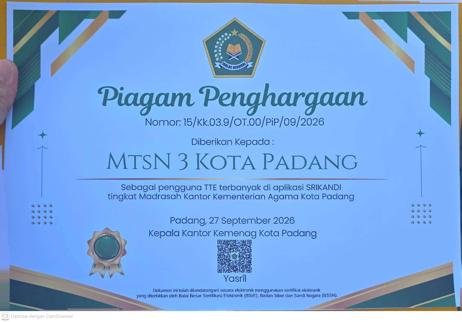MTsN 3 Kota Padang Raih Penghargaan sebagai Pengguna TTE Terbanyak Tingkat Madrasah